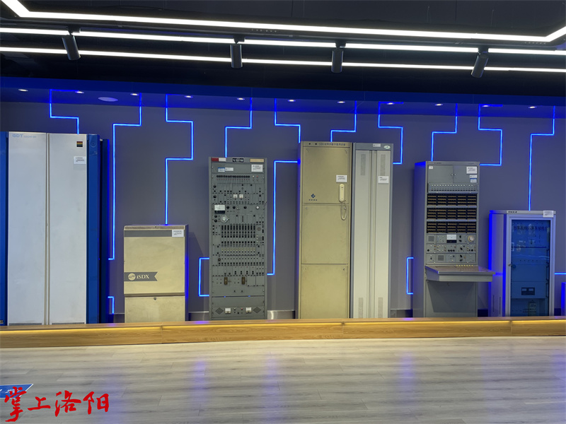 09113813_6786.jpg GetAttachment (3).jpg