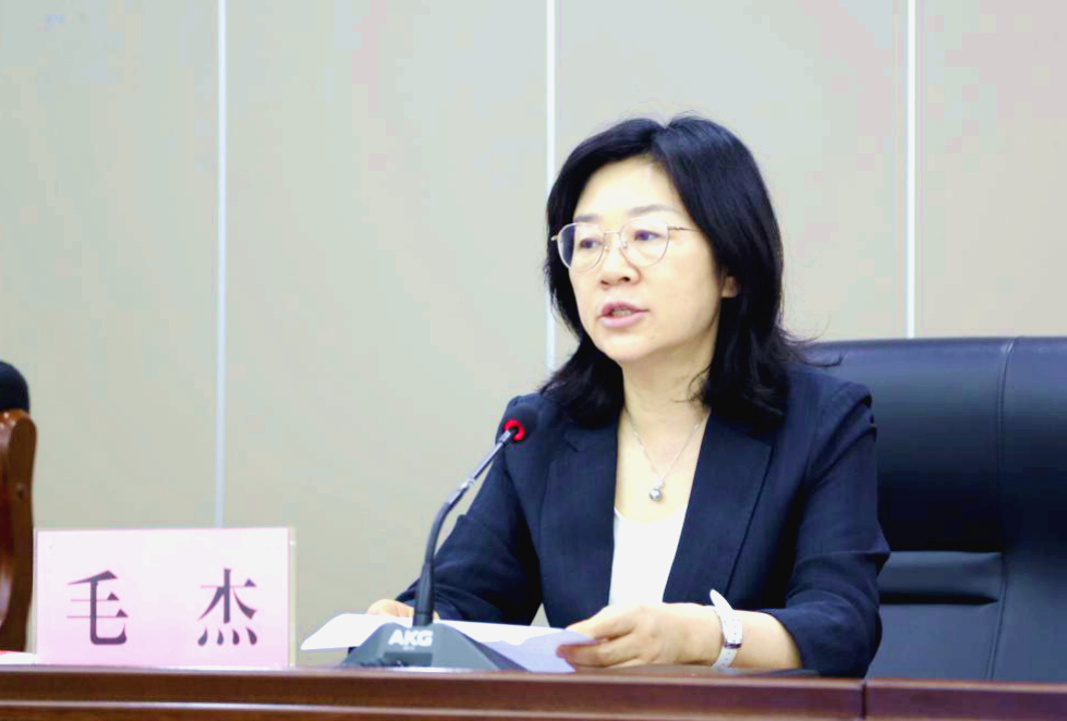 全省师德师风建设工作推进会召开 全省师德师风建设工作推进会召开